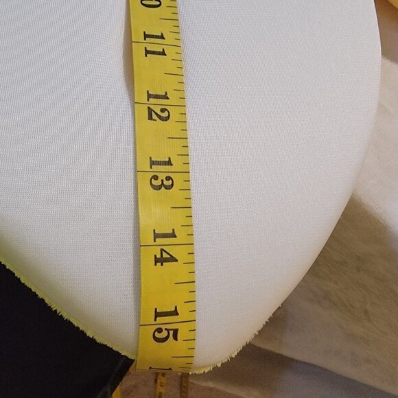 Blooming Bath Baby Bath Seat - Super Soft and Cuddly Bathtime for little ones - Picture 7 of 9